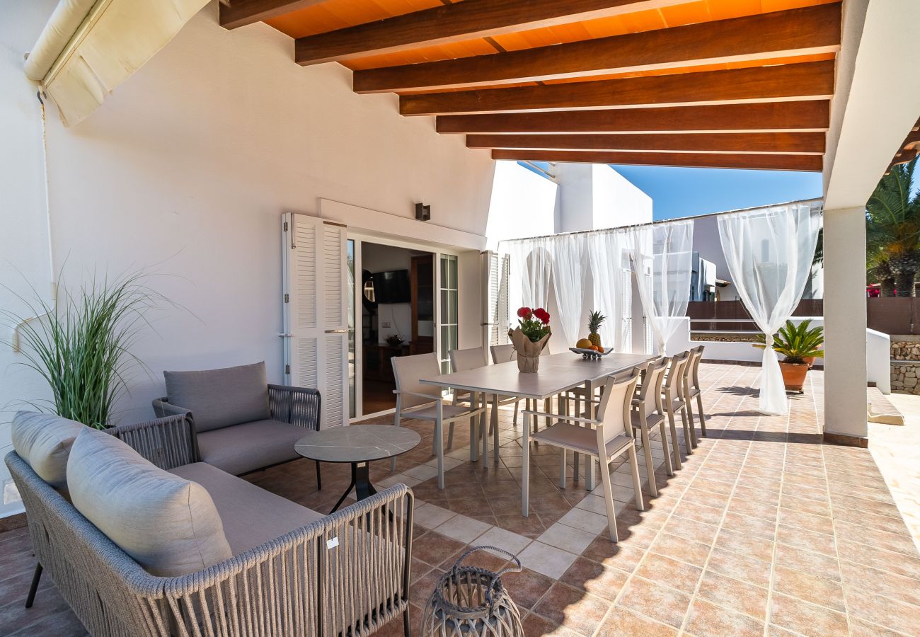 House in Cala d'Or - Holiday Home Casa Ferrera with Pool in Cala d'Or
