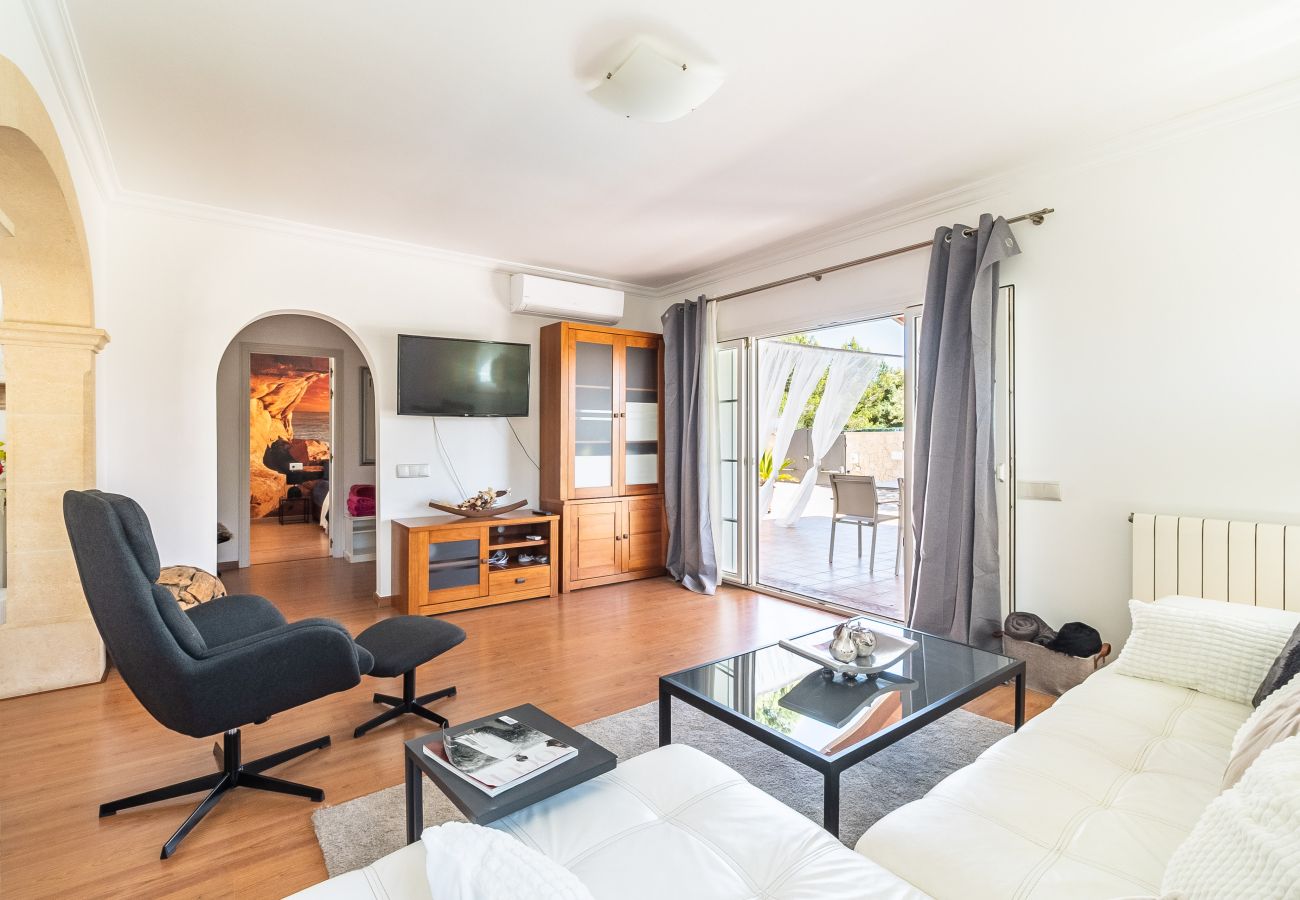 House in Cala d'Or - Holiday Home Casa Ferrera with Pool in Cala d'Or