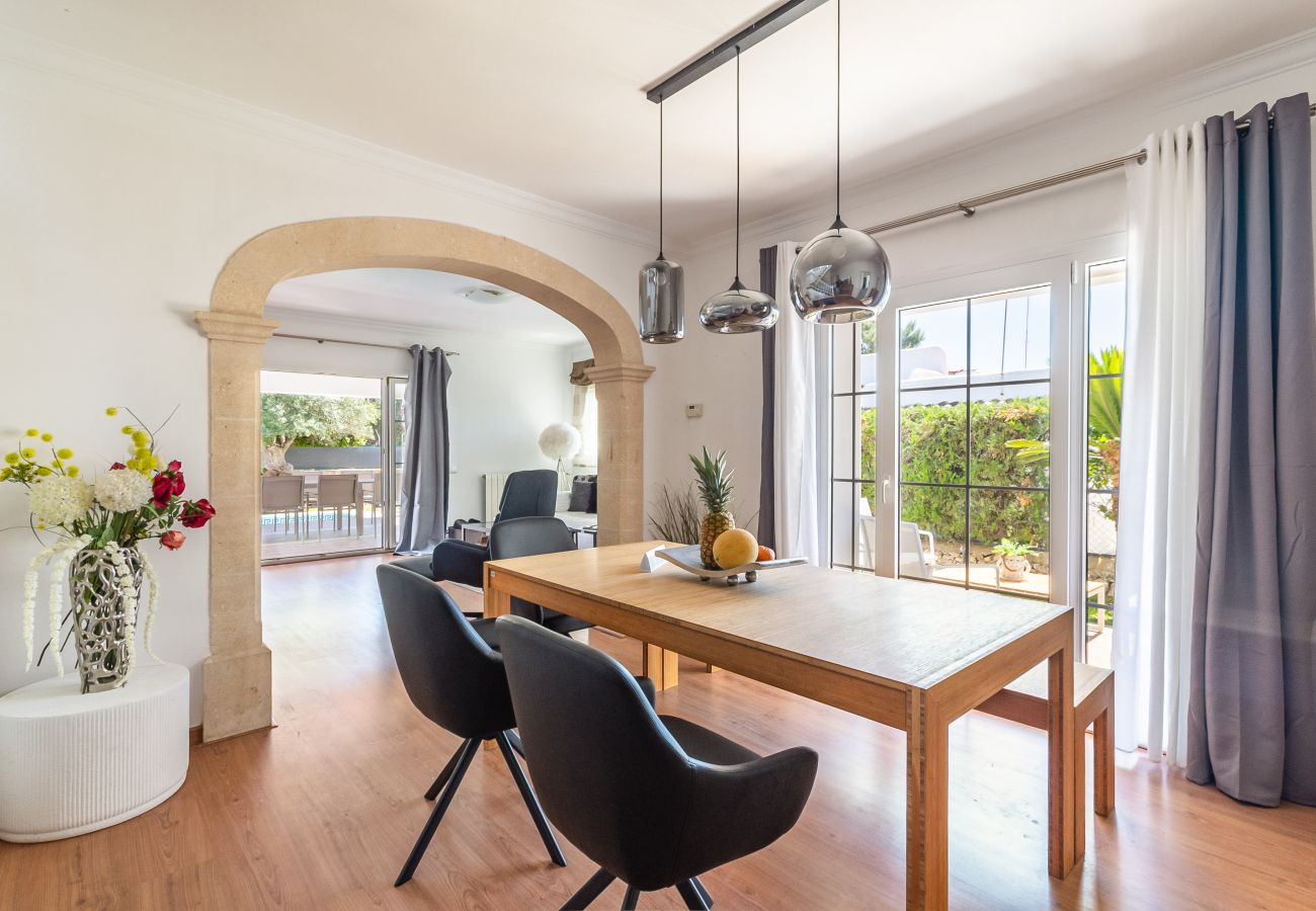 House in Cala d'Or - Holiday Home Casa Ferrera with Pool in Cala d'Or