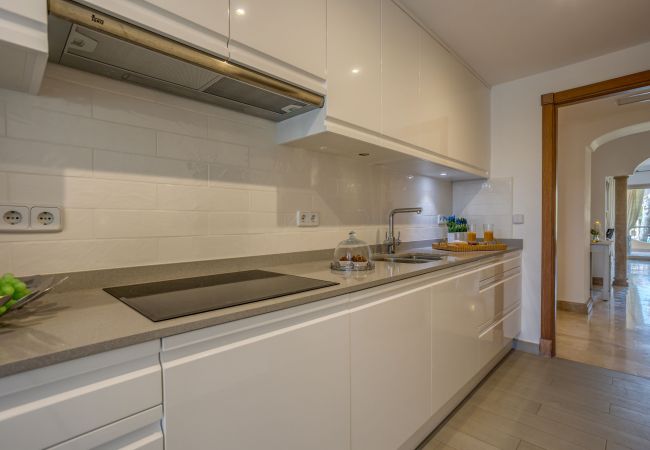 Apartment in Santa Ponça - Port Adriano Residence stylish accommodation with pool close to the beach in Santa Ponsa available for temporary stays Apartment in Santa Ponça - Port Adriano Residence stylish accommodation with pool close to the beach in Santa Ponsa available for temporary stays