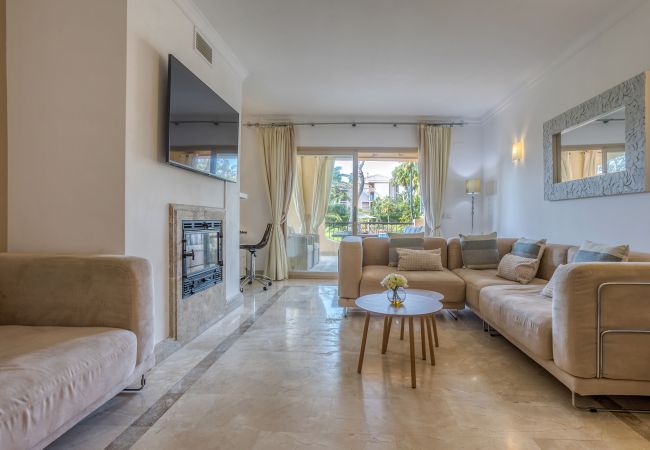 Apartment in Santa Ponça - Port Adriano Residence stylish accommodation with pool close to the beach in Santa Ponsa available for temporary stays Apartment in Santa Ponça - Port Adriano Residence stylish accommodation with pool close to the beach in Santa Ponsa available for temporary stays