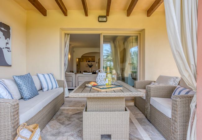 Apartment in Santa Ponça - Port Adriano Residence stylish accommodation with pool close to the beach in Santa Ponsa available for temporary stays Apartment in Santa Ponça - Port Adriano Residence stylish accommodation with pool close to the beach in Santa Ponsa available for temporary stays