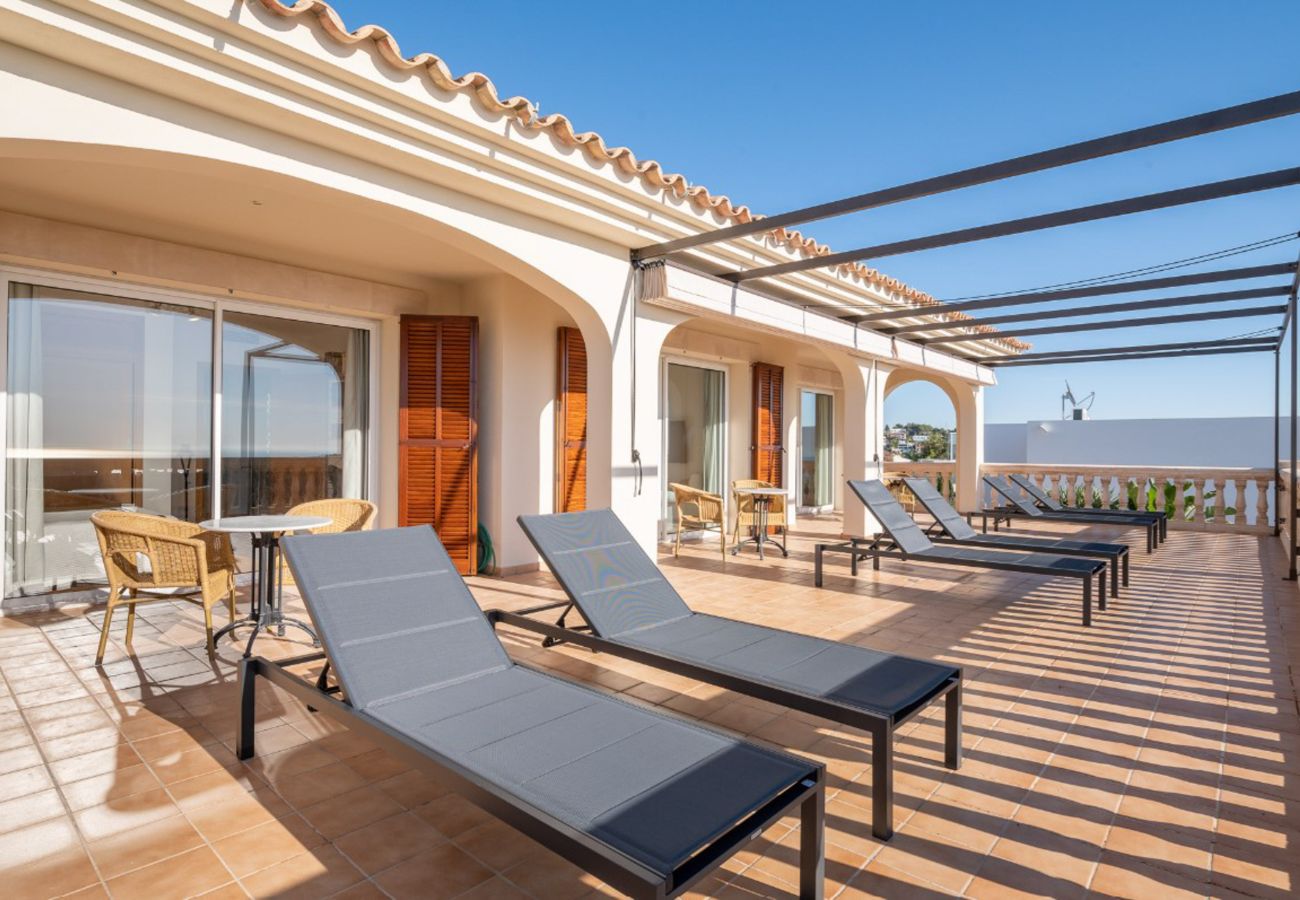 House in Bendinat  - Sunset Cove Bendinat Holiday house in Bendinat with Sea Views for 8 People 