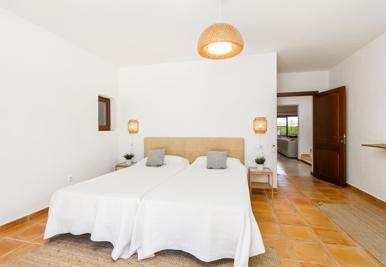 House in Campos - Holiday House Can Riera Stylish accommodation with pool for 12 people near Es Trenc beach