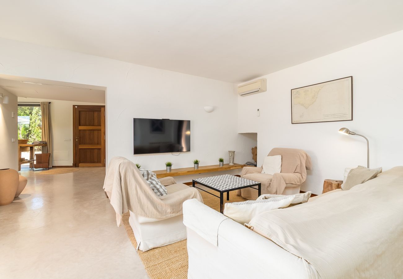 House in Campos - Holiday House Can Riera Stylish accommodation with pool for 12 people near Es Trenc beach