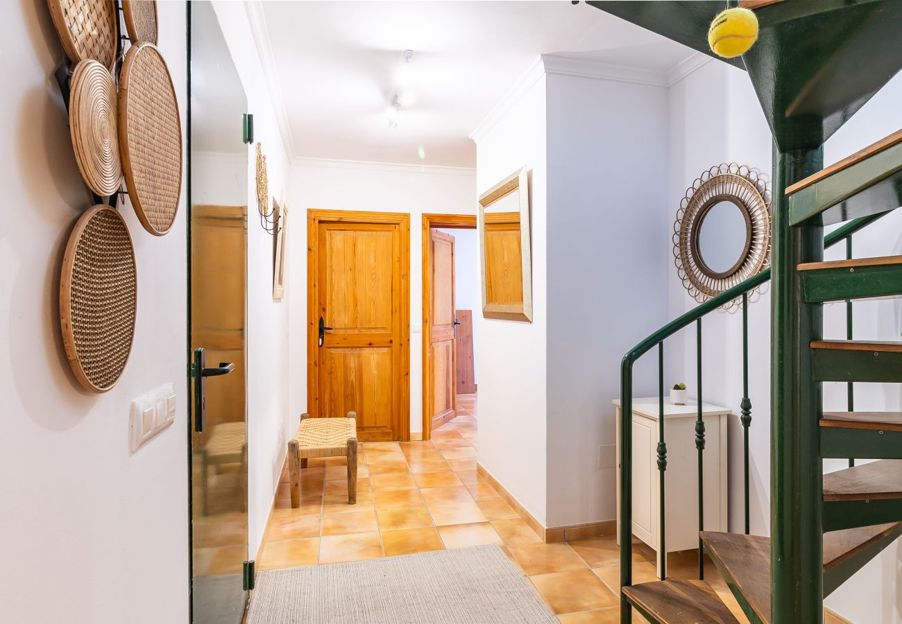 Country house in Puigpunyent - Exclusive Finca in Mallorca’s Tramuntana for Monthly Rental