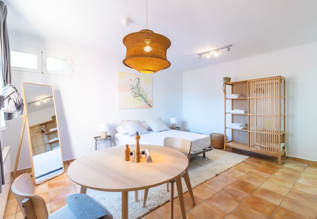Country house in Puigpunyent - Exclusive Finca in Mallorca’s Tramuntana for Monthly Rental