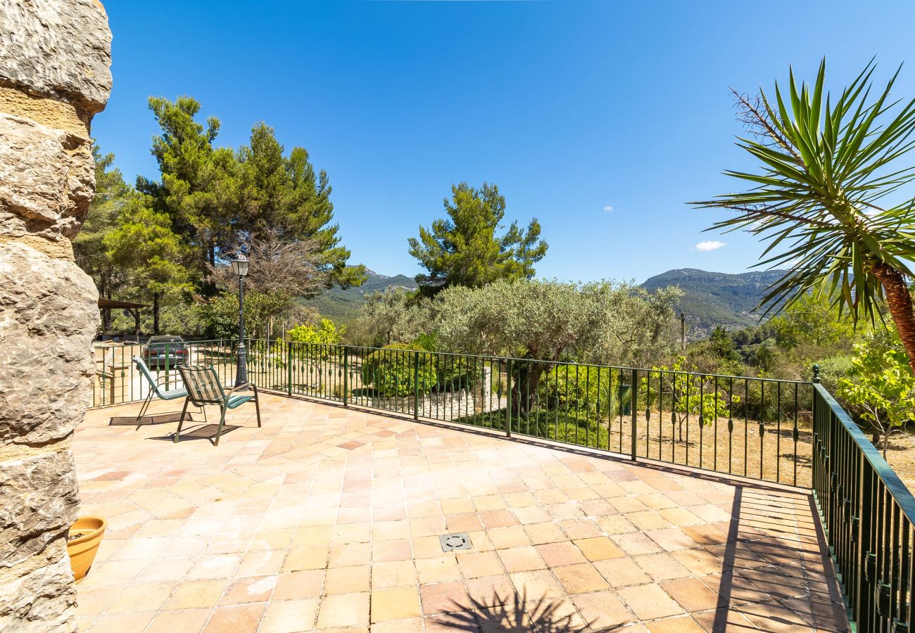 Country house in Puigpunyent - Exclusive Finca in Mallorca’s Tramuntana for Monthly Rental