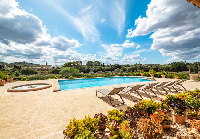 Country house in Son Carrió -  Finca Es Molinet Nou charming vacation house with private pool in Son Carrió, Mallorca Country house in Son Carrió -  Finca Es Molinet Nou charming vacation house with private pool in Son Carrió, Mallorca