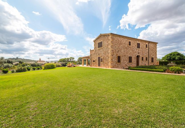 Country house in Son Carrió -  Finca Es Molinet Nou charming vacation house with private pool in Son Carrió, Mallorca Country house in Son Carrió -  Finca Es Molinet Nou charming vacation house with private pool in Son Carrió, Mallorca