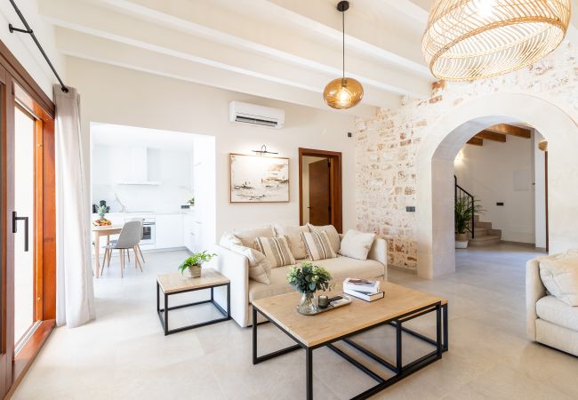 Villa in Ses Salines - Olivera modern house with pool in Ses Salines available for monthly rent in Mallorca Villa in Ses Salines - Olivera modern house with pool in Ses Salines available for monthly rent in Mallorca