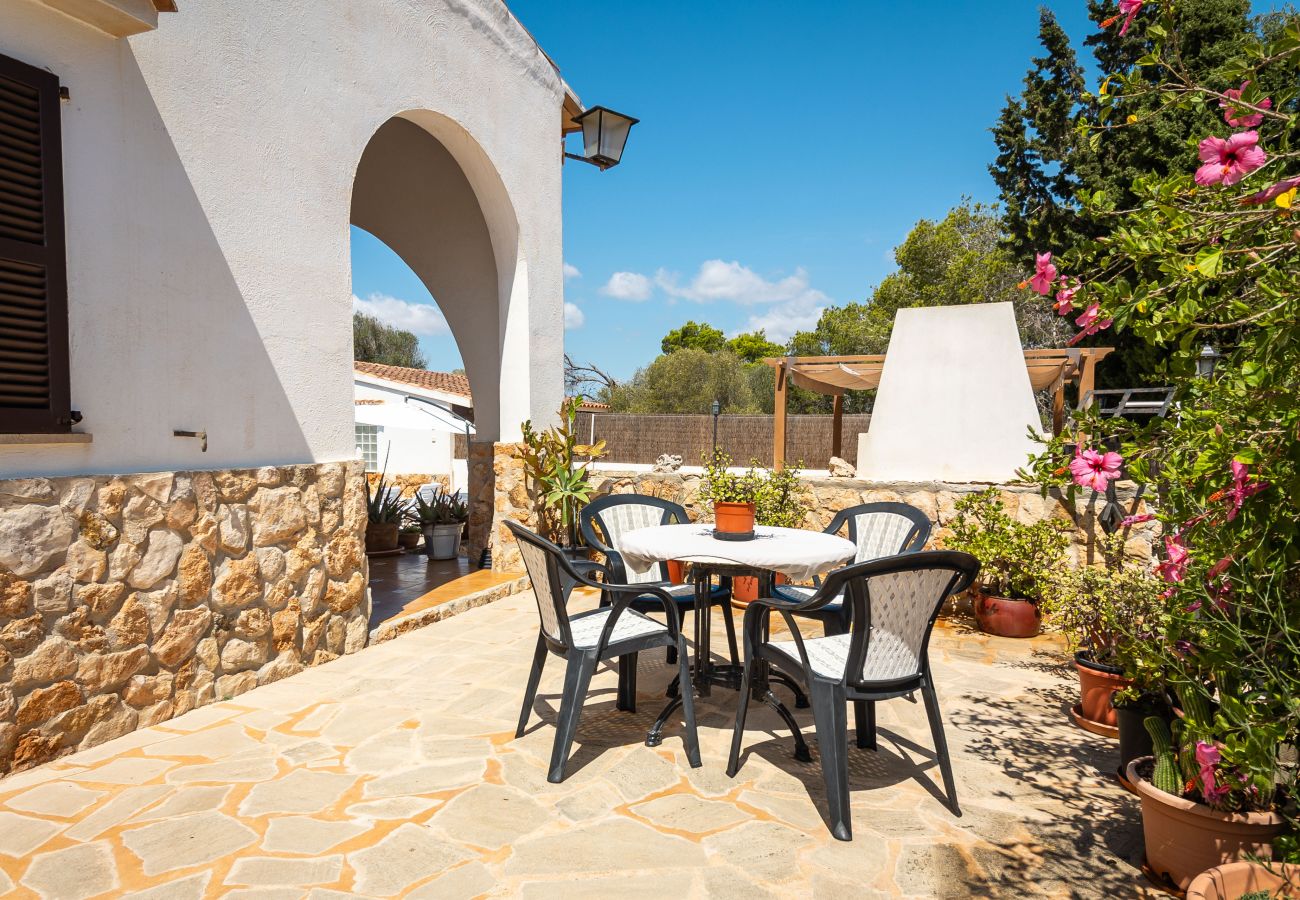 House in Cala Llombards - Holiday Home Can Monxu in Cala Llombards with pool and sea view