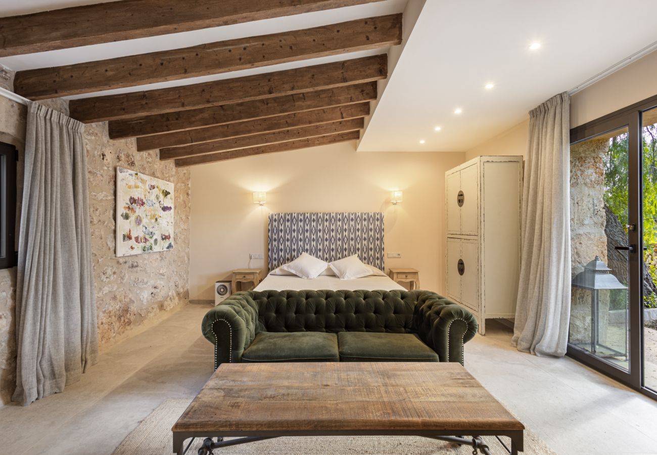 Country house in LLucmajor - Finca Terra Vella luxury finca with up to 11 bedrooms for monthly rental in Mallorca