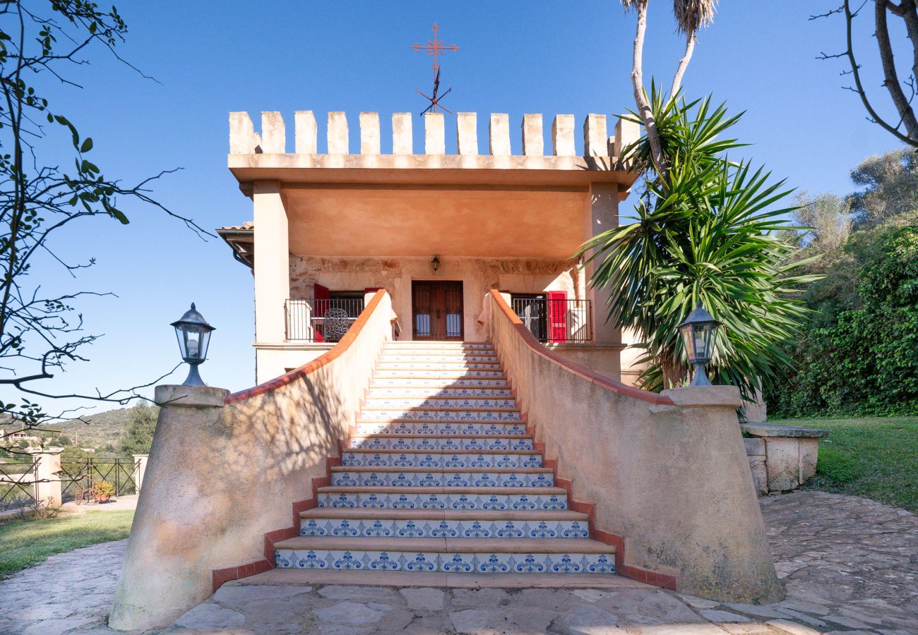 Country house in Manacor - Holiday Home El Castillo with Pool for 12 Guests near Manacor in Mallorca