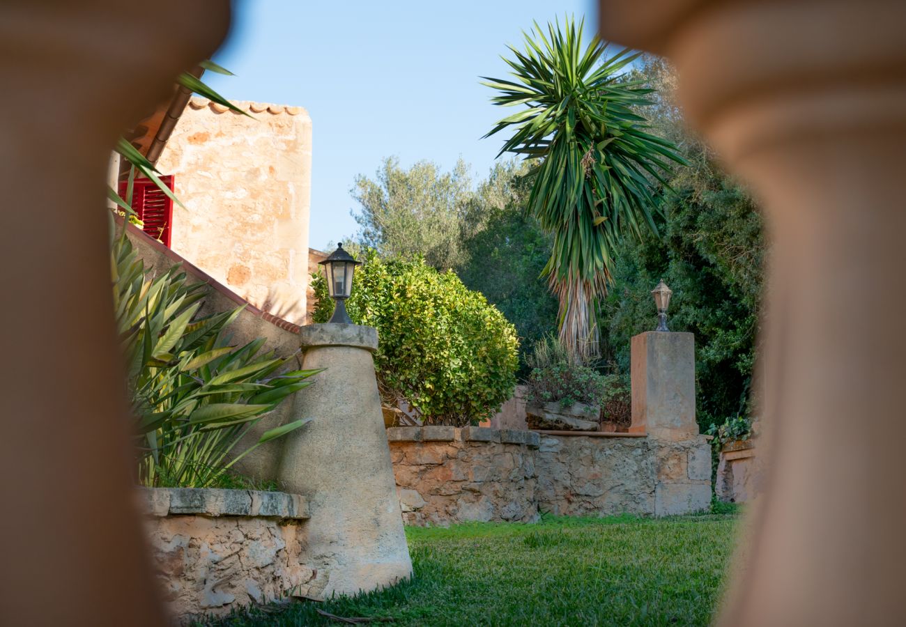 Country house in Manacor - Holiday Home El Castillo with Pool for 12 Guests near Manacor in Mallorca