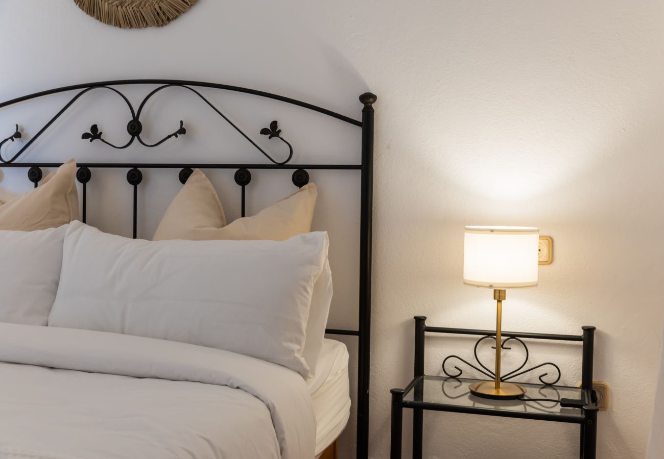 Country house in Manacor - Holiday Home El Castillo with Pool for 12 Guests near Manacor in Mallorca