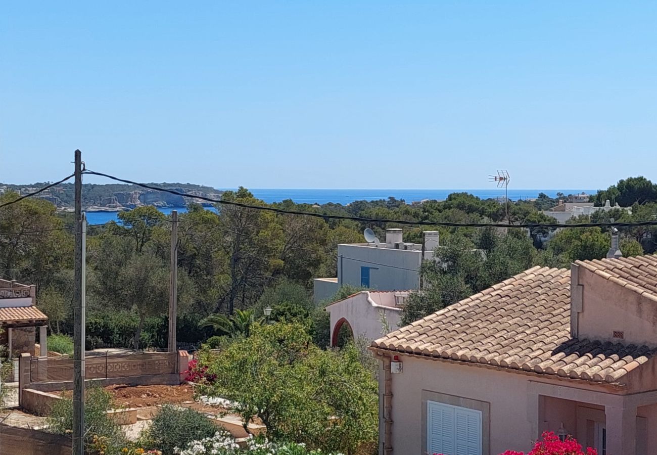 House in Es Llombards - Holiday Home in Cala Llombards with Pool and Sea View near Santanyí, Mallorca