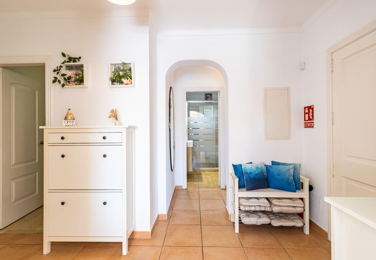 House in Es Llombards - Holiday Home in Cala Llombards with Pool and Sea View near Santanyí, Mallorca