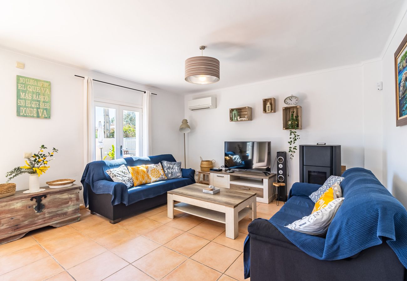 House in Es Llombards - Holiday Home in Cala Llombards with Pool and Sea View near Santanyí, Mallorca
