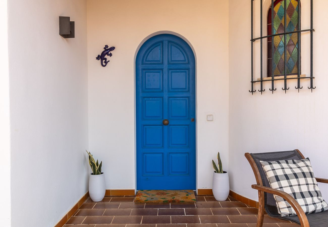 House in Cala Figuera - Casa Dragonera Holiday Home in Cala Figuera in a central location just a few minutes from the harbor