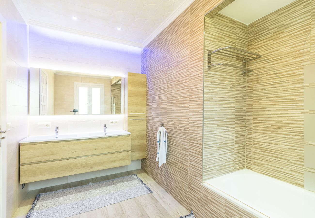 House in Cala Figuera - Casa Dragonera Holiday Home in Cala Figuera in a central location just a few minutes from the harbor