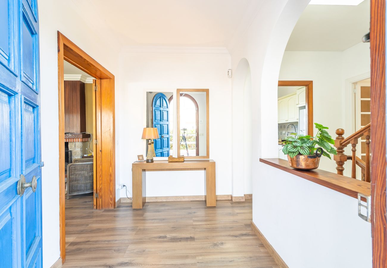 House in Cala Figuera - Casa Dragonera Holiday Home in Cala Figuera in a central location just a few minutes from the harbor