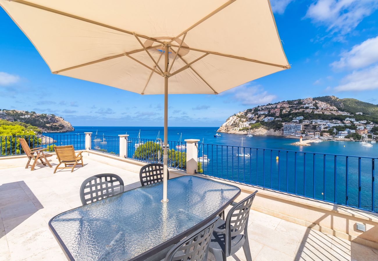Villa in Port d' Andratx - Sea View Villa in Port Andratx