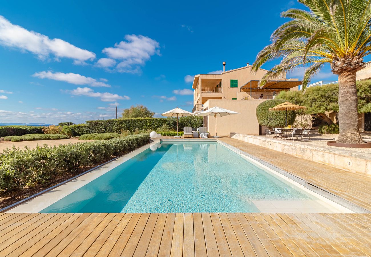 Villa in Colònia de Sant Jordi - Villa Cabrera Holiday Home with Sea Views and Pool in Colònia de Sant Jordi, Mallorca