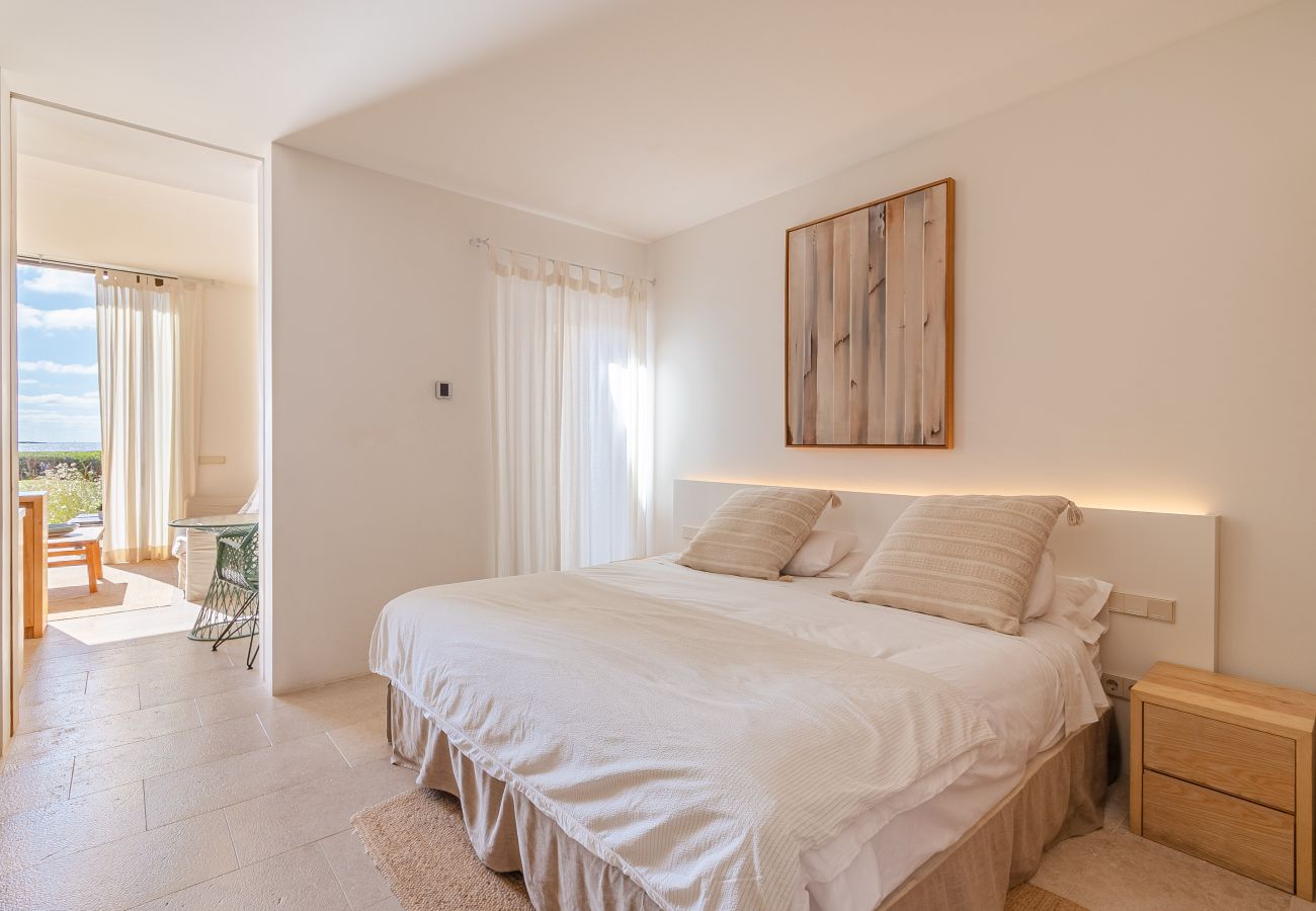 Villa in Colònia de Sant Jordi - Villa Cabrera Holiday Home with Sea Views and Pool in Colònia de Sant Jordi, Mallorca