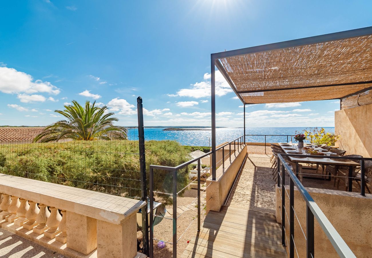Villa in Colònia de Sant Jordi - Villa Cabrera Holiday Home with Sea Views and Pool in Colònia de Sant Jordi, Mallorca