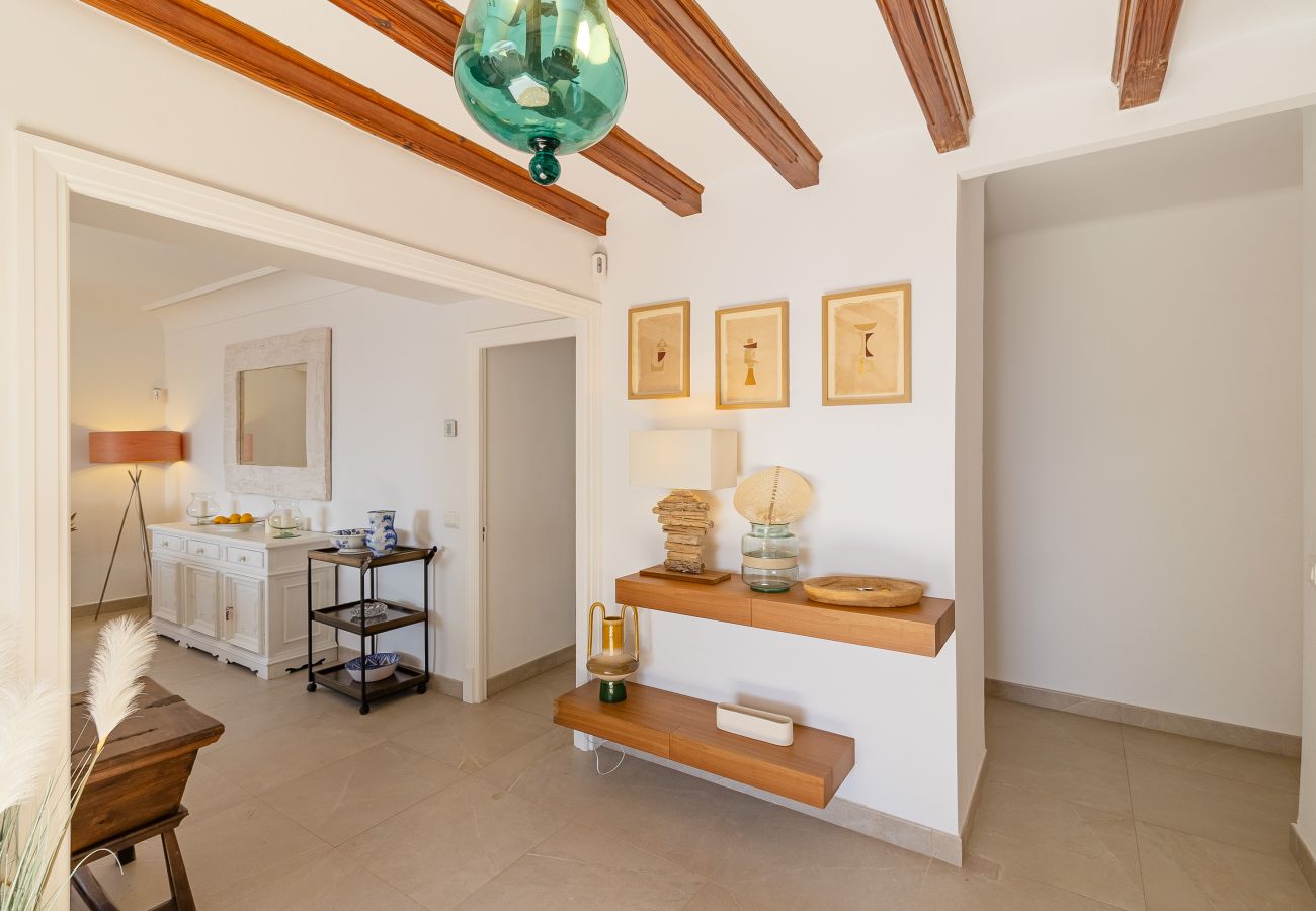 Villa in Colònia de Sant Jordi - Villa Cabrera Holiday Home with Sea Views and Pool in Colònia de Sant Jordi, Mallorca