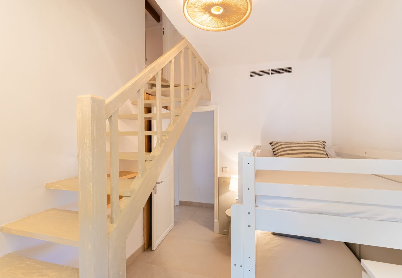 Villa in Colònia de Sant Jordi - Villa Cabrera Holiday Home with Sea Views and Pool in Colònia de Sant Jordi, Mallorca