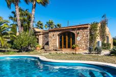 Country house in Santanyi - Mediterranean finca with pool and garden in Santanyí Mallorca for sale